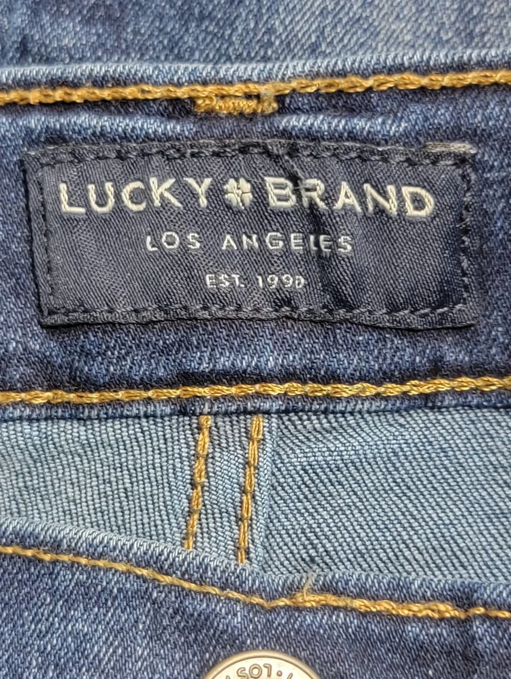 Lucky Brand 410 athletic straight men's dark wash jeans size 32x30 casual denim